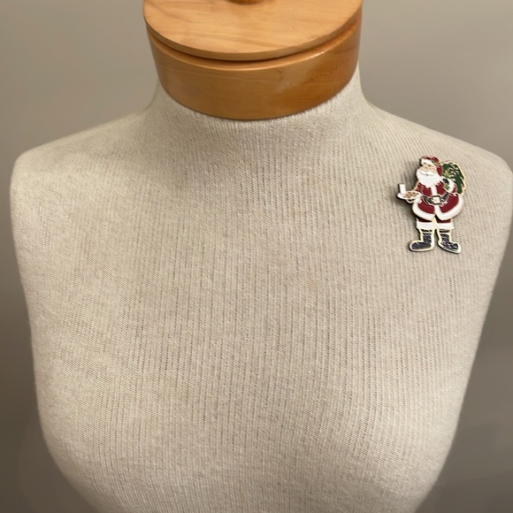 HOGEYE Santa Clause Pin with Wiggling Legs Festive Christmas Brooch Holiday Pin - Picture 9 of 15